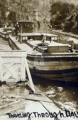 Canal barges dauphin - canal,