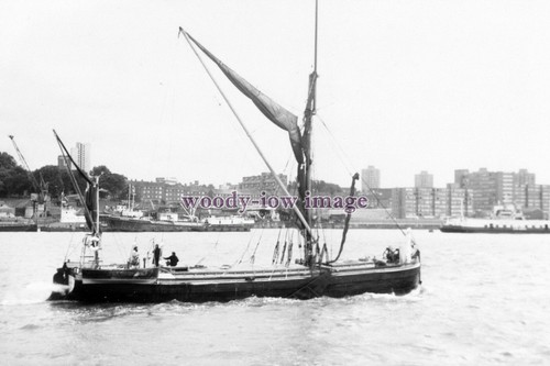 Rp05602 sailing barge - sailing,
