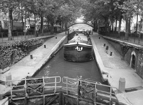 Barge martin canal boundary - barge,