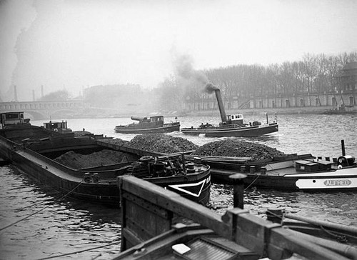 Barges carrying loads coal for