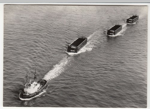 Shipping seagoing tugboat - shipping;,