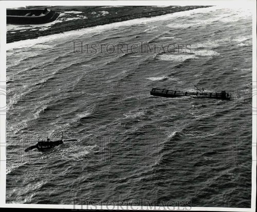1975 press photo tugboat - photo,