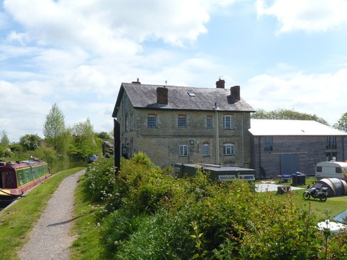 Photo the barge inn 1 - photo,